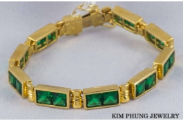 lắc đá xanh 